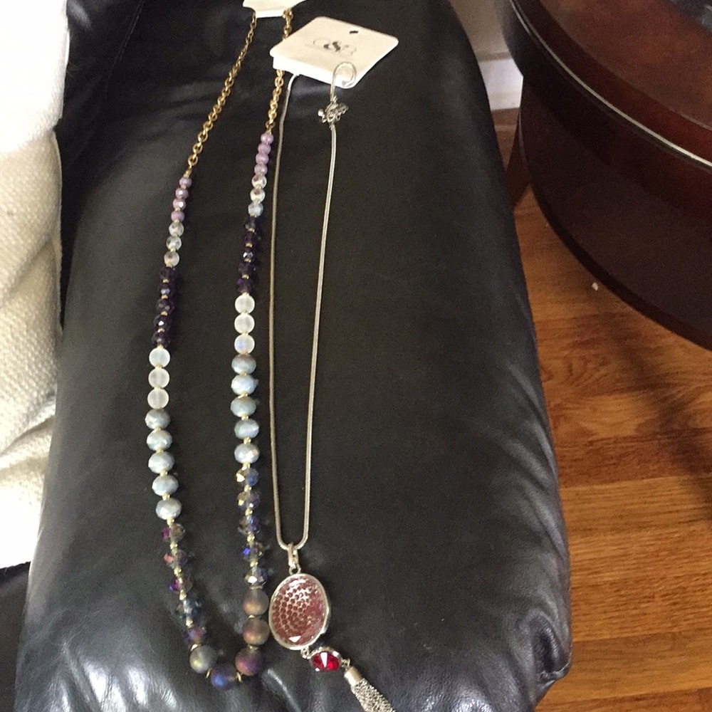 15 inch’s necklaces. Nice duo. New with tag🌷🌷